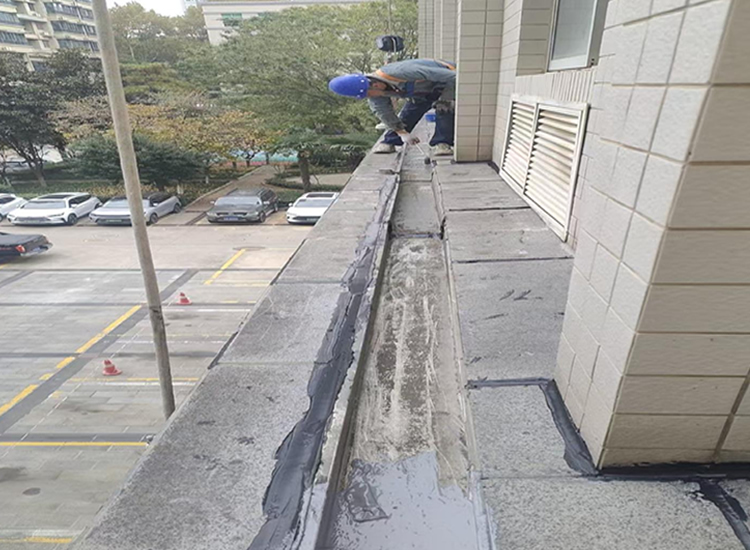 �ݶ���ˮ��©